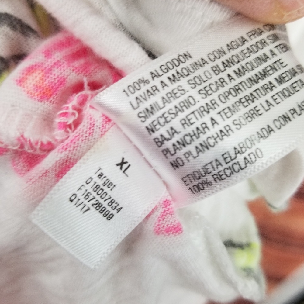 ✨ Merona colorful pineapple vneck tshirt - Picture 4 of 5